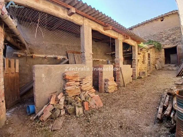 AYERBE LOTE 4 FINCAS  (2 EDIFICACIONES Y 2 TERRENOS) — 8