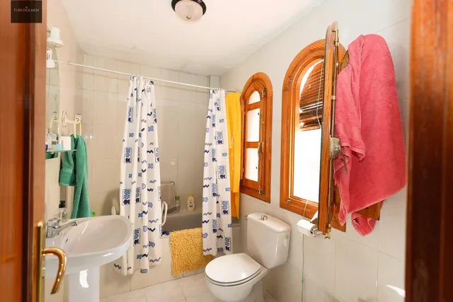 Chalet independiente con piscina en Híjar, Las Gabias — 38