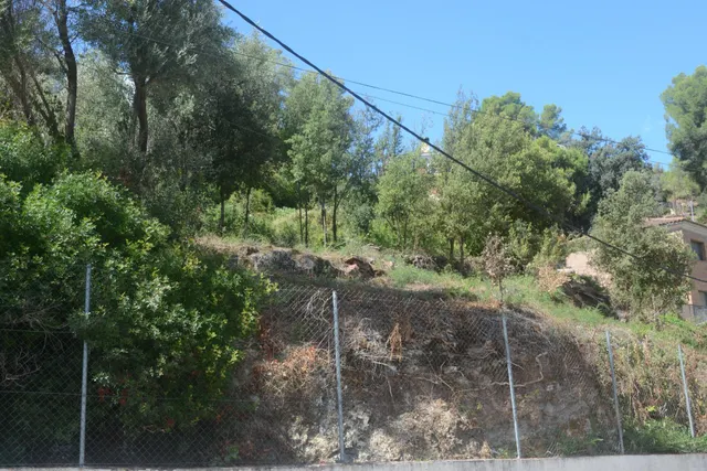 Parcela en Les Parretes. Carrer Xarel·lo, 63 — 8