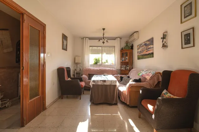 En venta casa adosada al principio de Huétor Vega - foto 5