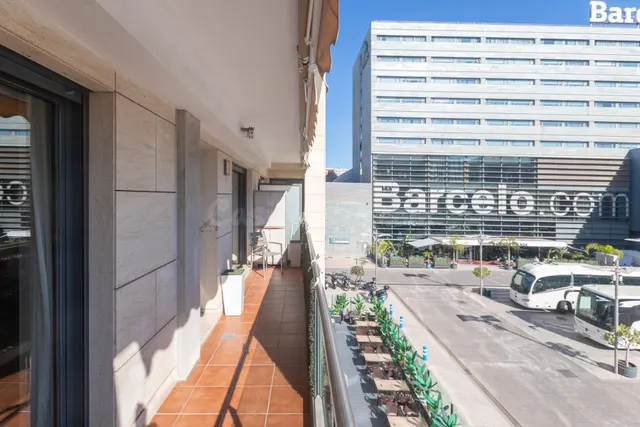 PISO CON TERRAZA, PISCINA, GARAJE Y TRASTERO EN VIALIA — 2