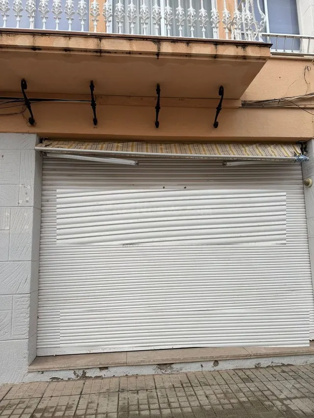 Oportunidad: local / almacén en Vinaróz con baño y múltiples