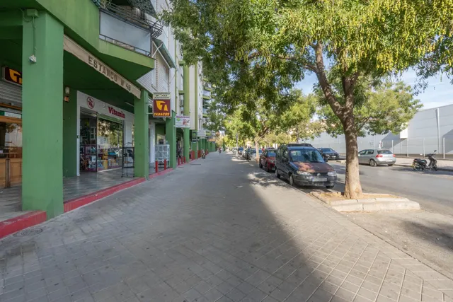 Venta de cafetería La Contraviesa de 160 m2  junto a Alcampo — 43