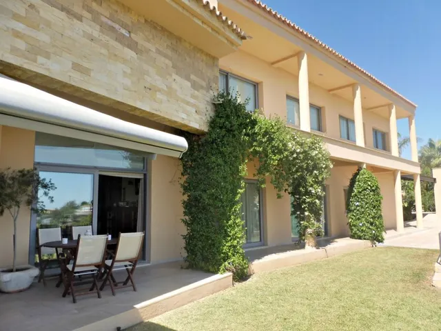 Chalet con vistas despejadas al mar en la mejor Urb. de Málaga — 20