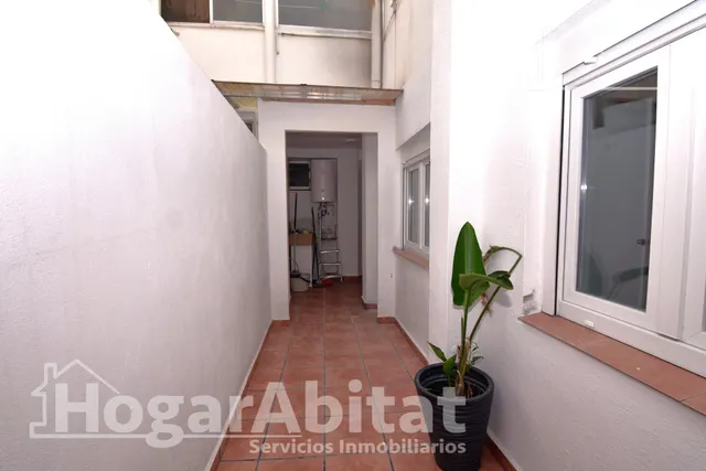 Reformado y muy bonito con balcón junto av. del maestro rodrigo — 48