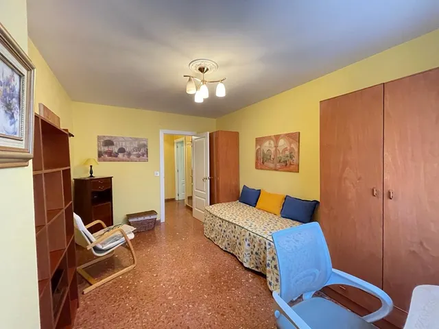 SE ALQUILAN habitaciones CURSO ESCOLAR — 29