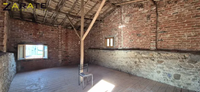 SE VENDE ANTIGUO CONVENTO EN GURIEZO — 37