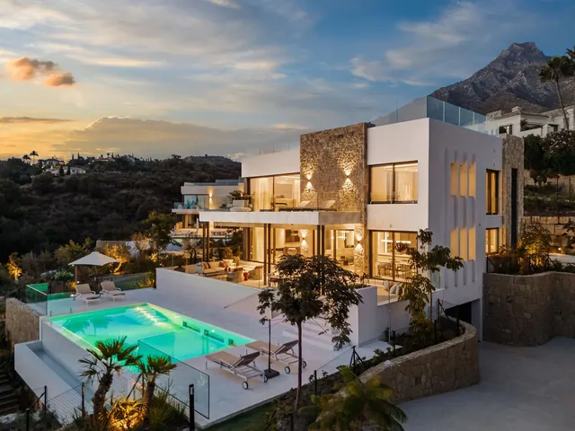 Chalet 5 habitaciones 799m² en venta - Marbella
