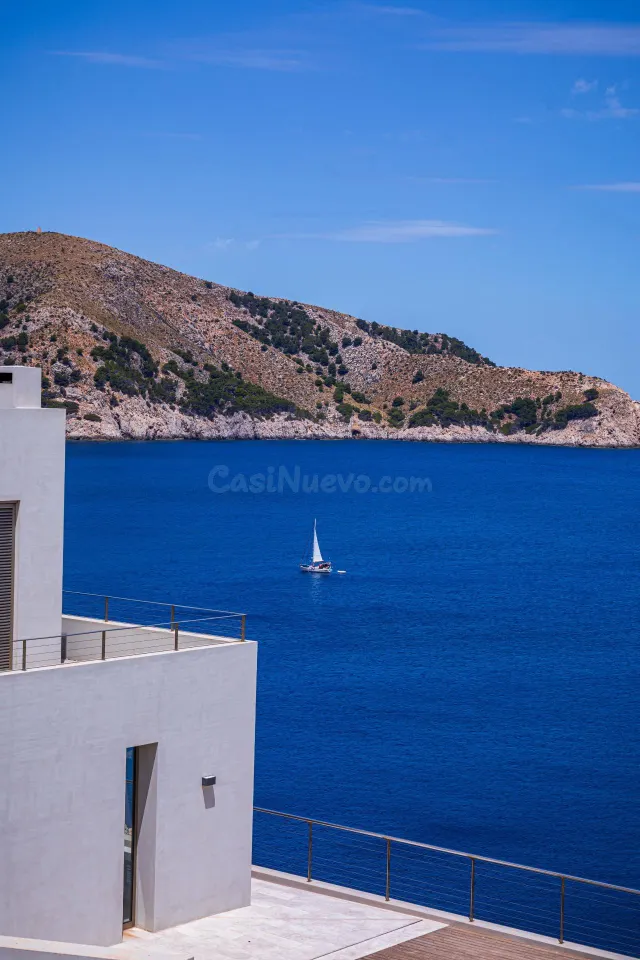 Exclusivo chalet adosado sobre el acantilado en Cala Ratjada - foto 5