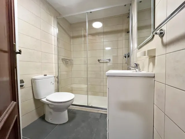 ALQUILER DE habitación JUNTO PARQUE CENTRAL VALENCIA (ZONA RUZAFA) — 5