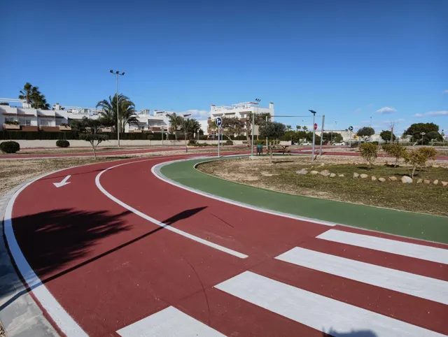 Ático con 2 habitaciones, solárium privado, garaje y vistas al mar en Orihuela Costa! — 29