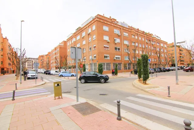 Vivienda en la ZONA DE JUNCAL - foto 2