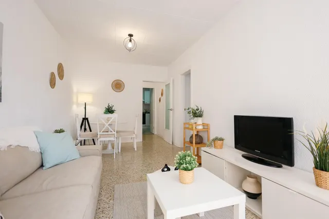 Piso en Venta en La Marina del Port - Oportunidad Única por €249,000 — 7