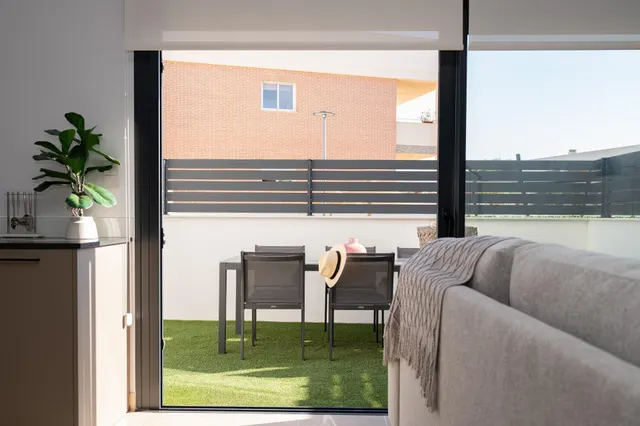 ADOSADO CON TERRAZA PRIVADA, PISCINA Y JARDÍN EN GRAN ALACANT!! — 13
