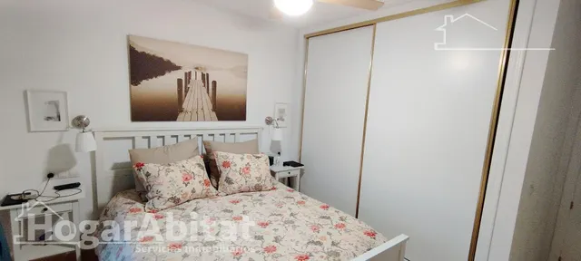 Amplio, moderno y reformado en residencial con terraza, piscina y garaje, todo amueblado — 22