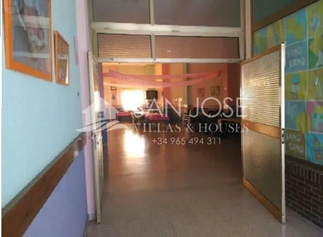 SE VENDE LOCAL CENTRICO EN MUTXAMEL. — 8