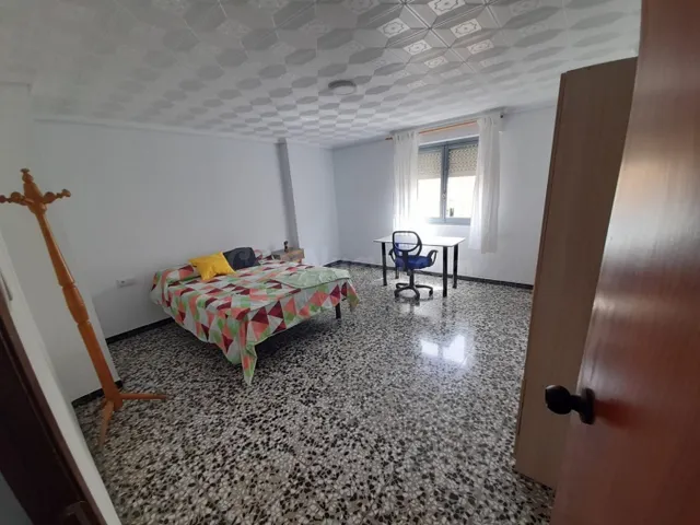 Habitación ESTUDIANTES A DOS MINUTOS DE LA UMH - BARRIO DE ALTABIX — 5