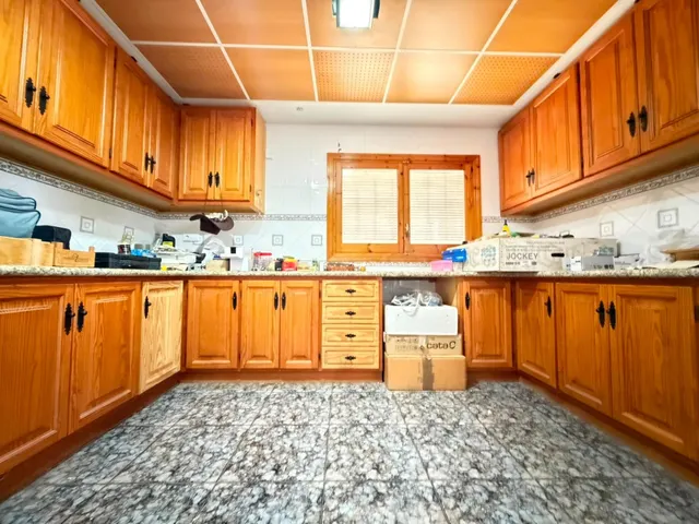 Espectacular chalet independiente con 7 dormitorios, piscina y 1.520 m2 de parcela en Río Park — 42