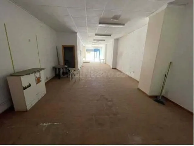 Bajo Comercial en zona de La Viña - foto 2