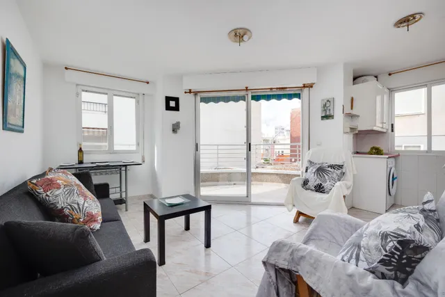 Se vende Apartamento luminoso en el Paseo Marítimo — 4