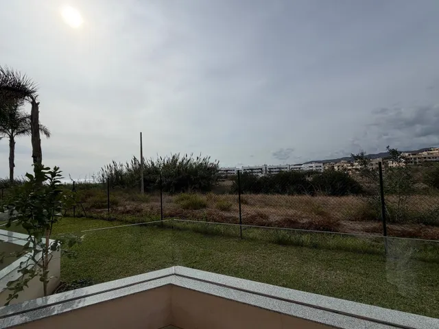 Piso en planta baja en Valle Niza, a un paso del mar. — 12