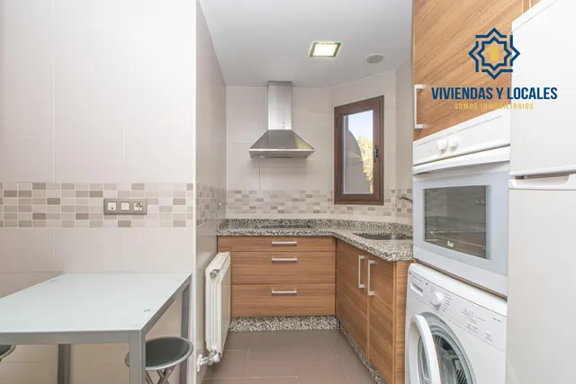 Ático a la venta en La Zubia ¡en rentabilidad! — 11