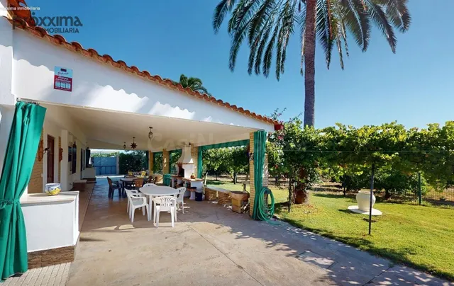 PARCELA URBANA DE 3.600 M2 CON VIVIENDA, PISCINA Y GRAN POTE - foto 5