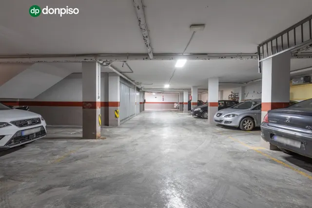 Plaza de aparcamiento de 25 m2 en Armilla (Granada) – acceso por calle málaga — 2