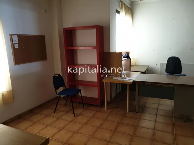LOCAL COMERCIAL EN VIA PRINCIPAL DE ONTINYENT — 8