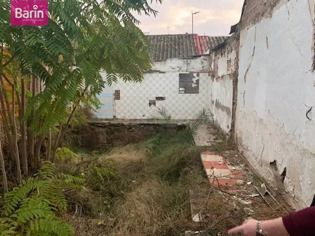 Solar en cañero.