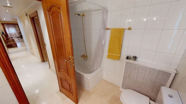 Piso 5 habitaciones 207m² en alquiler - Estación — 47