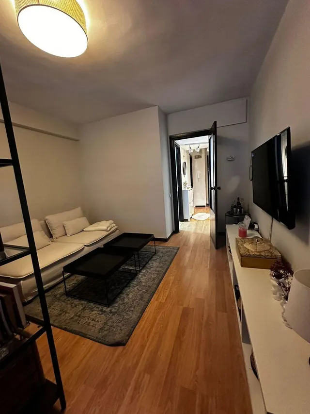 Se alquila estudio exterior, amplio, luminoso con terraza y piscina — 21