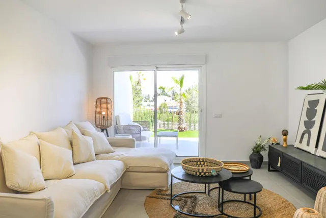 VIVIENDA OBRA NUEVA DE 1 HABITACIÓN CON TERRAZA, GARAJE Y PISCINA EN MODERNO RESIDENCIAL EN DENIA !! — 4