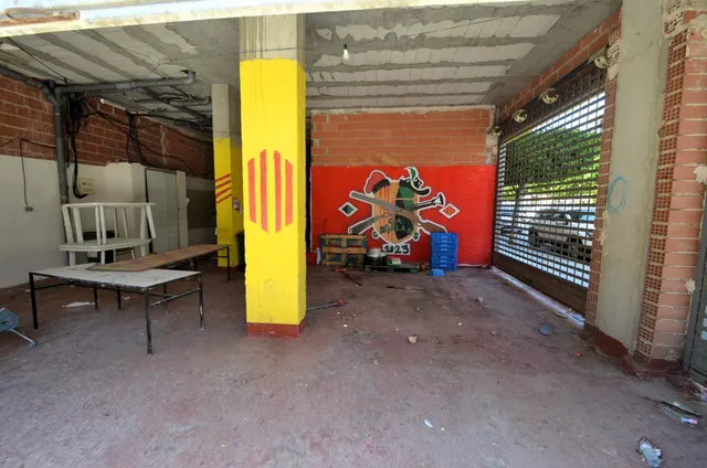 SE VENDE LOCAL COMERCIAL EN EL CENBTRO DE LA VILLA JOYOSA! SEVENDGROUP.COM! — 2