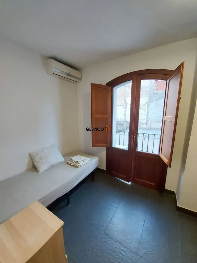 ENCANTADORA CASA REFORMADA, EN CASCO ANTIGUO — 7