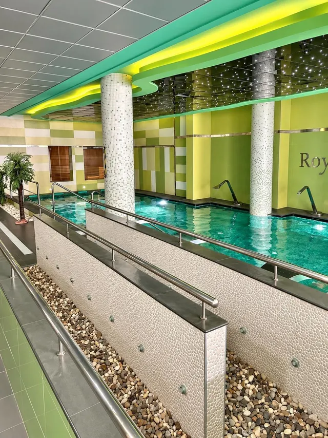Lomas cabo roig 2 habs dando a piscina + garaje 219.900 — 24