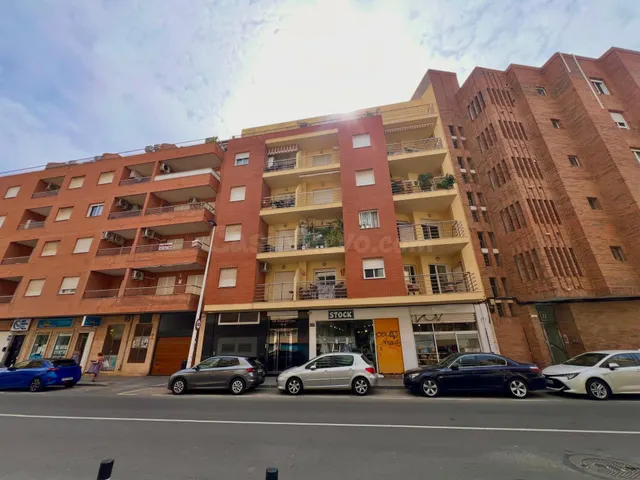 ATICO CON IMPRESIONANTE TERRAZA A TAN SOLO 10mts DE LA PLAYA - foto 4