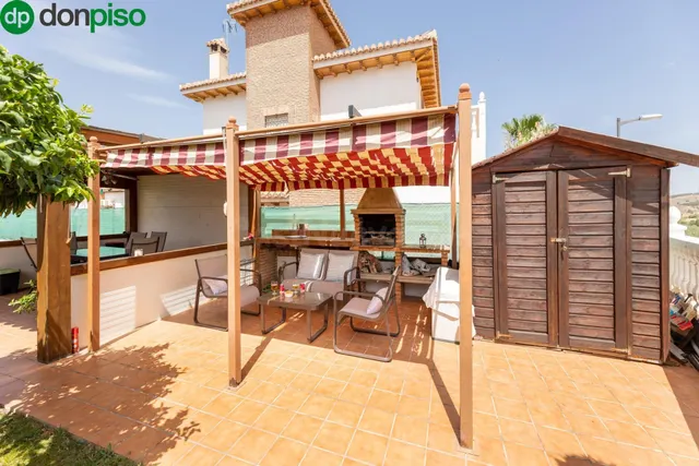 Espectacular Chalet a 10 Minutos del Centro de Granada — 3