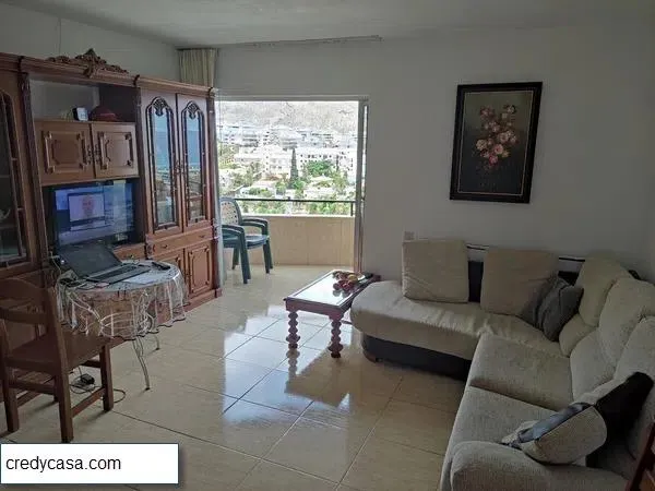 Los Cristianos. Piso 1 habitación con vistas, garaje a 300 metros del mar — 3