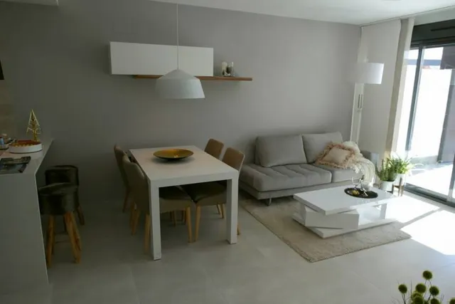 Obra Nueva. Bungalows desde 219.000 €. 2 y 3 dormitorios y 2 baños. Piscina comunitaria. — 12