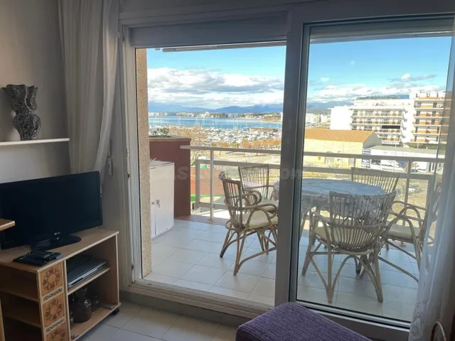 PORT ROSES Acogedor apartamento de dos dormitorios con terra - foto 4