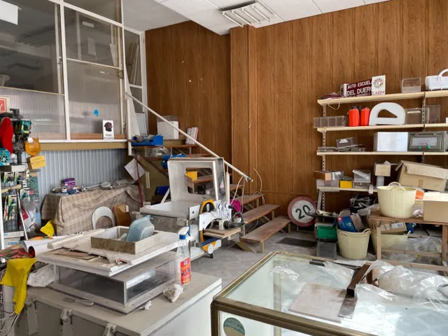 LOCAL EN VENTA CALLE ROSALES — 7