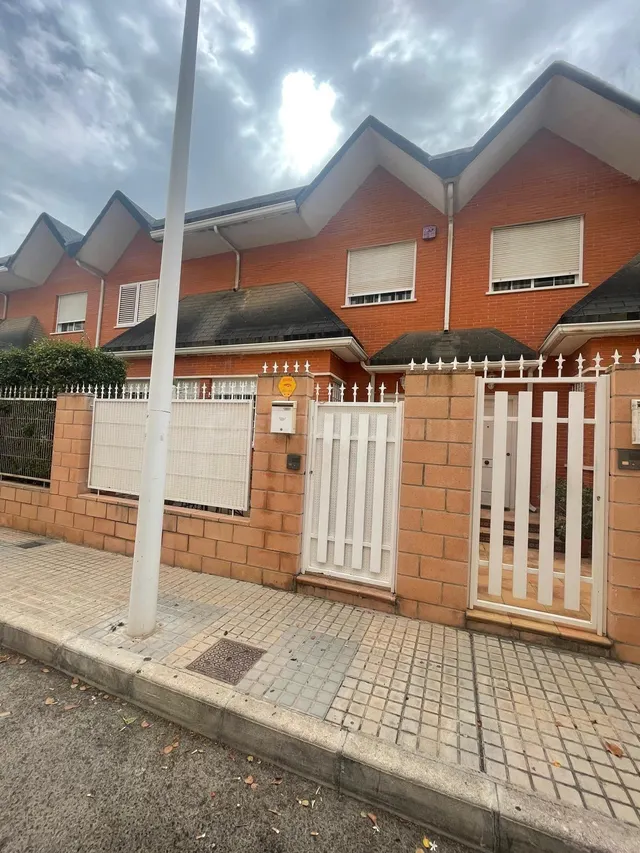 Exclusivo Bungalow Reformado en Ciudad Jardín, Elche - foto 3