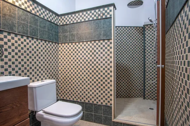 Espaciosa casa con encanto en el centro: elegancia, azotea y sótano en calle Murillo ✨ — 42
