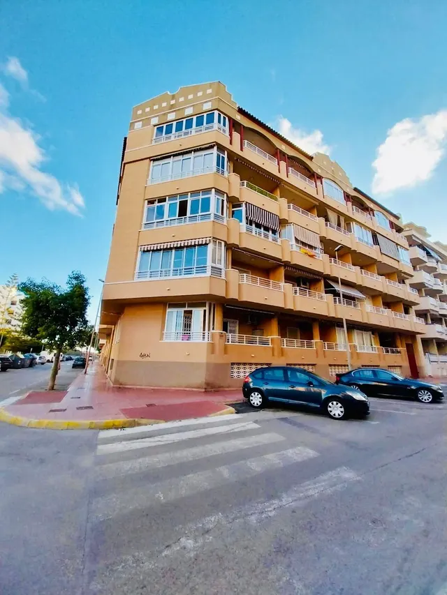Alquiler de larga estancia en Guardamar en apartamento de 1 habitación. — 34