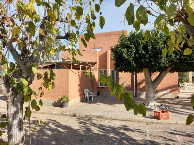 SE VENDE CHALET — 7