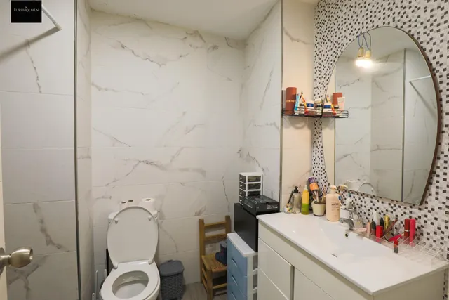 Amplio Piso de cuatro habitaciones en el corazón de Durcal — 20