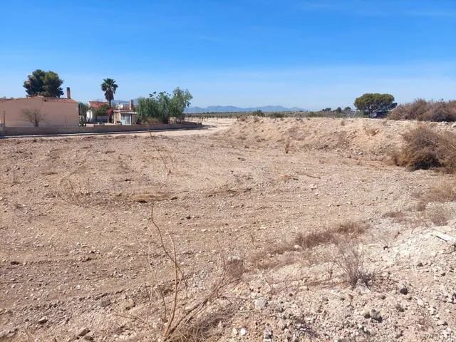 Se vende terreno en Crevillent - Club de tenis - foto 3