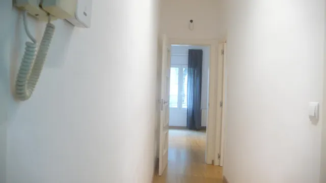 Piso reformado en venta en Carrer Sant Isidre, El Poble Sec - Parc de Montjuïc — 35