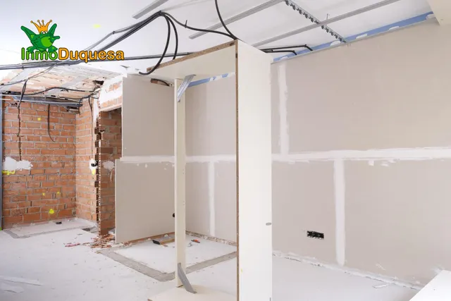 Piso de 3 dorm. + 2 baños (Para reformar) — 21